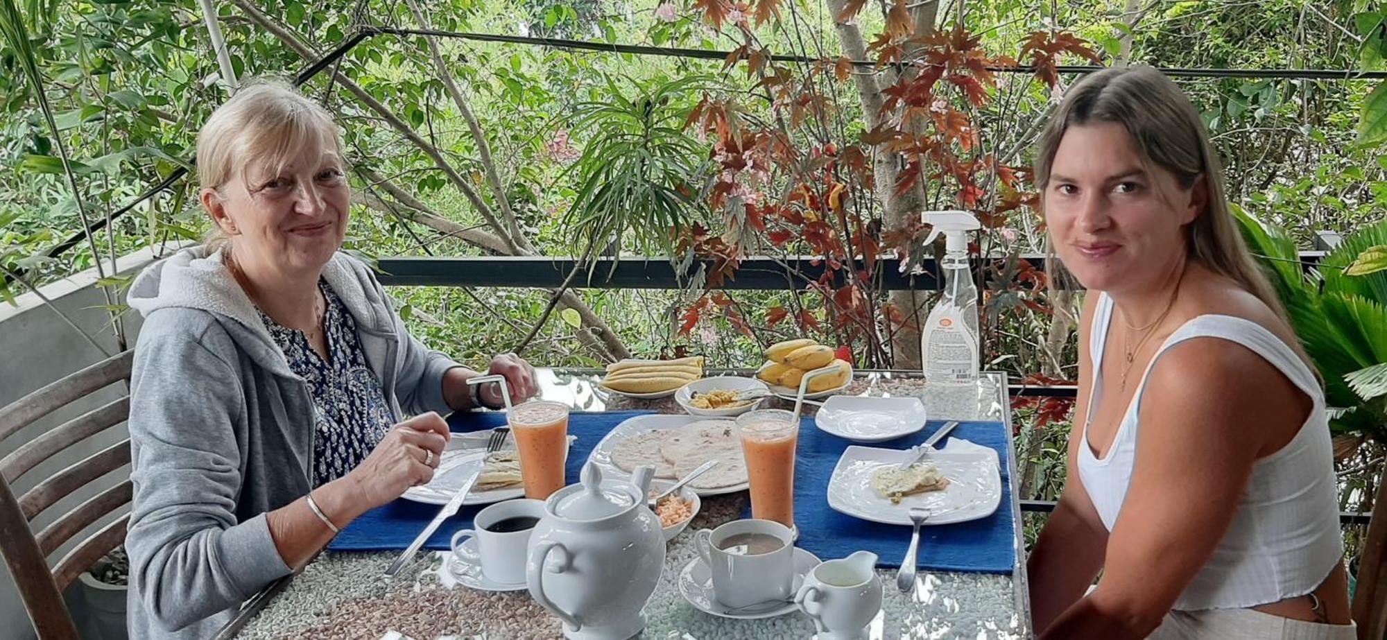 Dhanudi Homestay Ella Eksteriør bilde