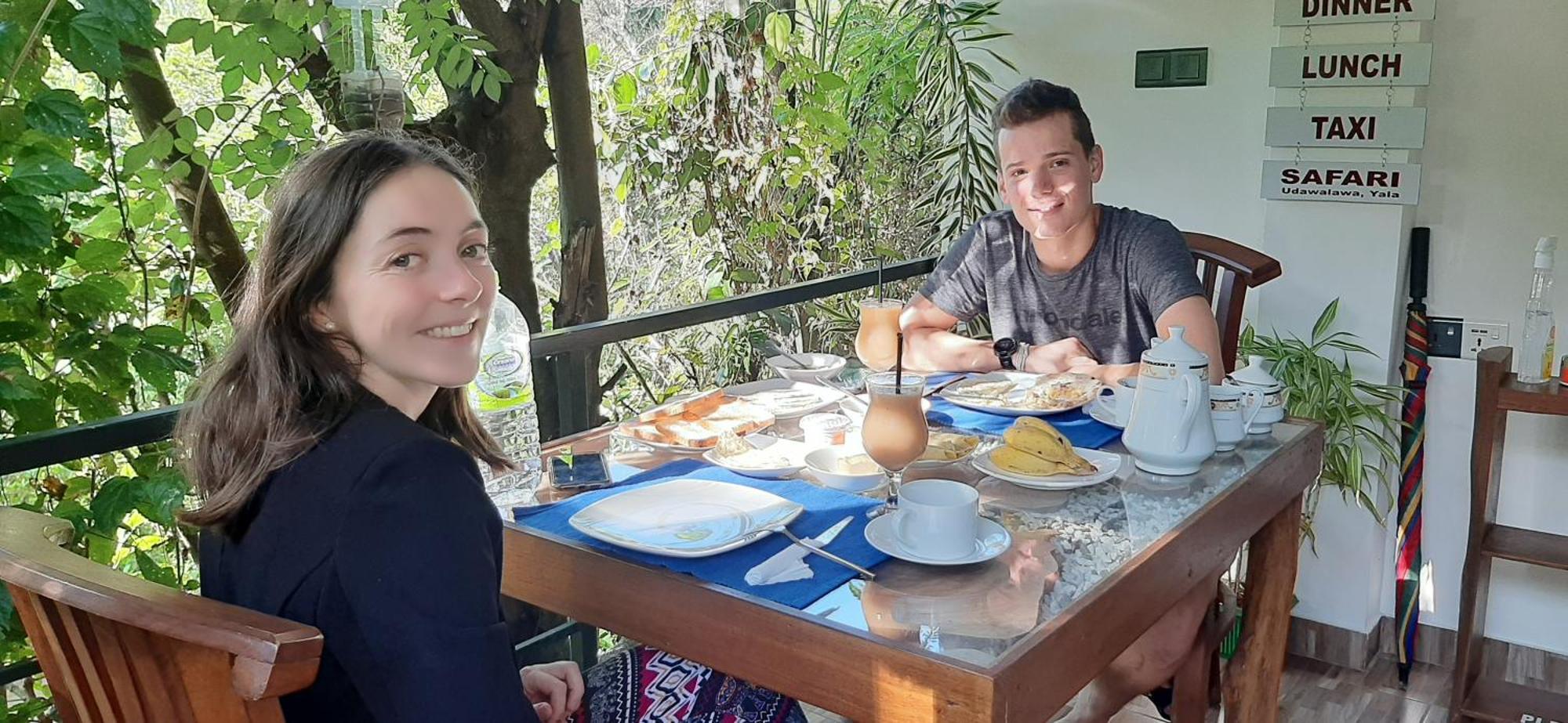 Dhanudi Homestay Ella Eksteriør bilde