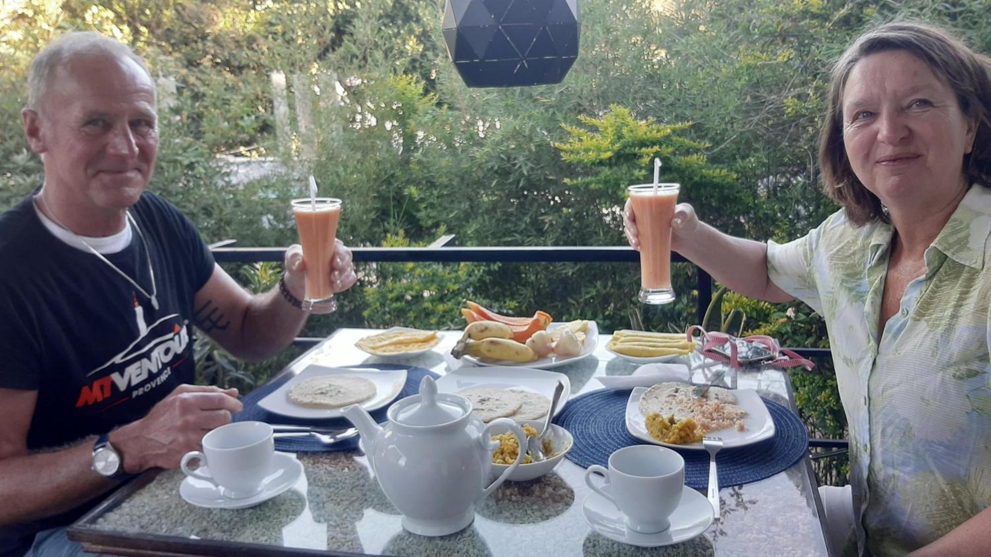 Dhanudi Homestay Ella Eksteriør bilde